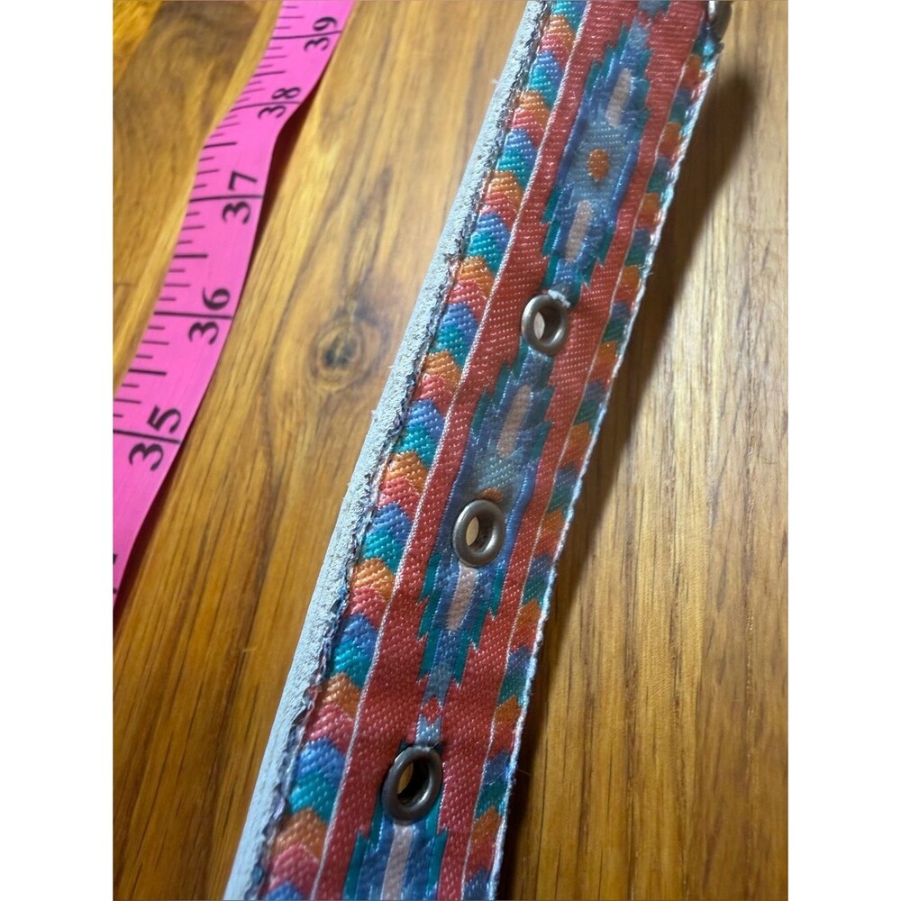 Vintage Nuovo Southwestern Pattern Belt with Silver Buckle (018) - Picture 3 of 11